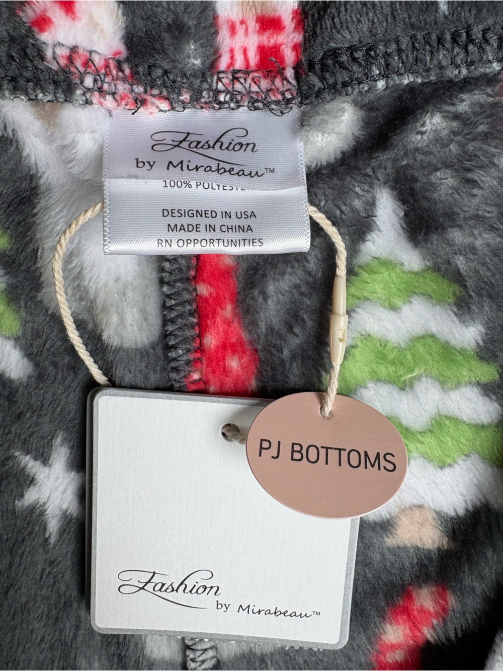 Gray Holiday Gnome PJ Pants & Sherpa Blanket 2-Piece Set Size XL - Picture 9 of 15